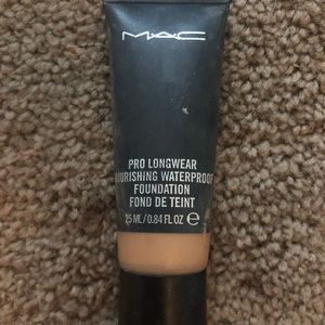 MAC cosmetics pro longwear foundation shade NC44